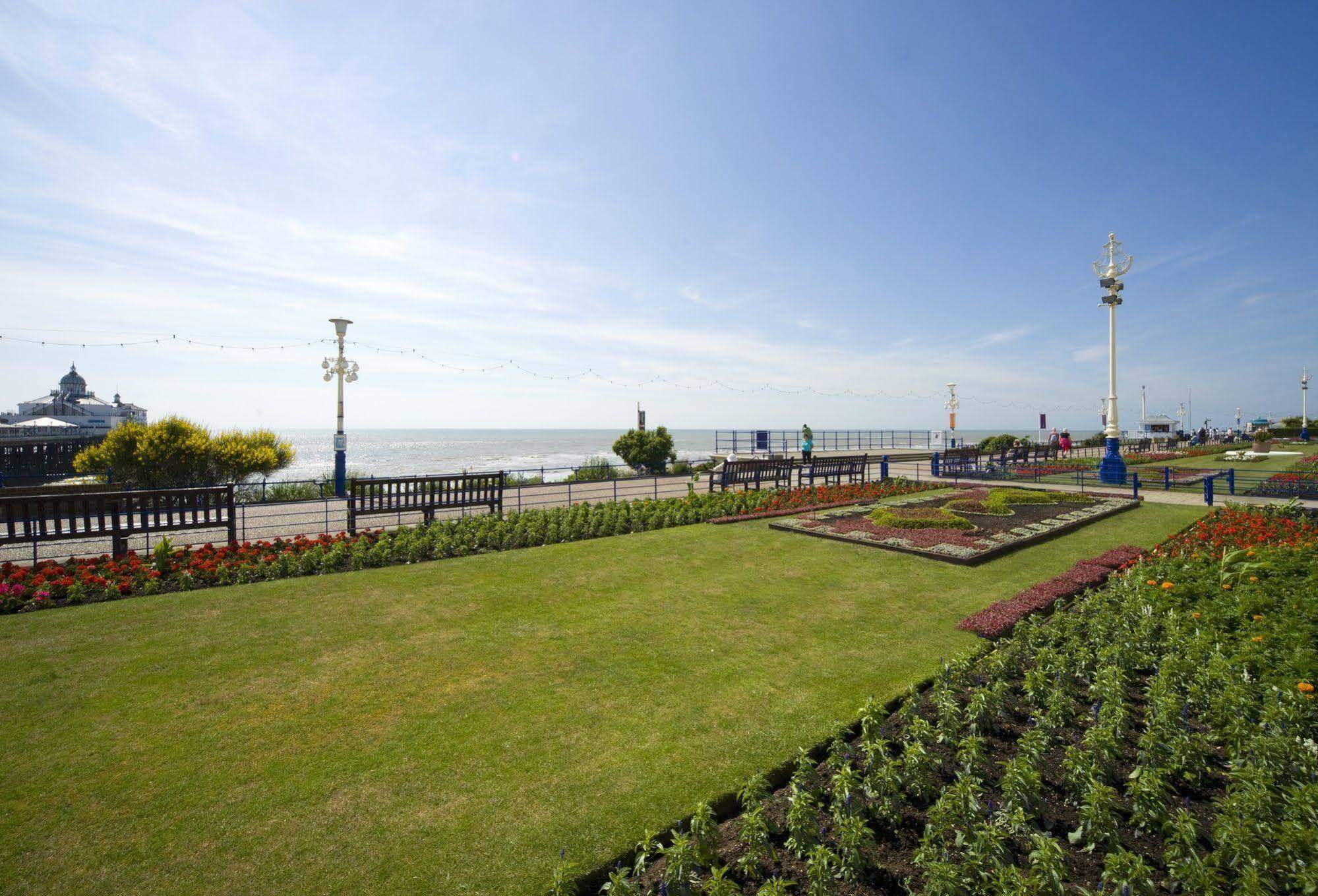 The Burlington Hotel Eastbourne Eksteriør billede